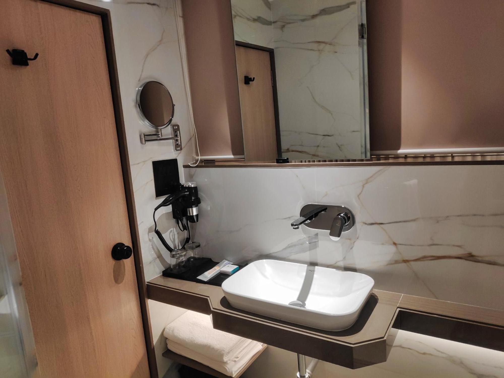 Maxxvalue Hotel Midc - Andheri Bombaj Exteriér fotografie